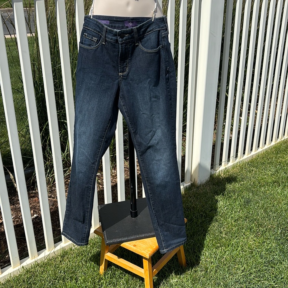 NYDJ Jeans Alina Legging NWOT, Size 2P, Inseam 25”